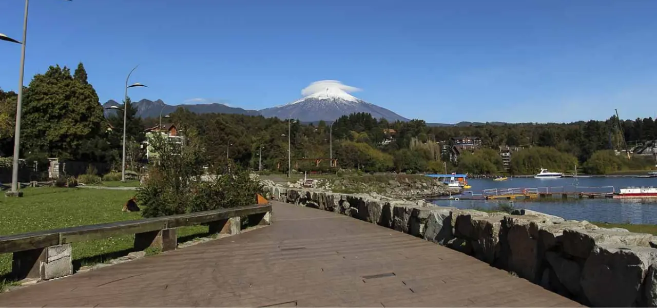 Lago Villarrica y costanera
