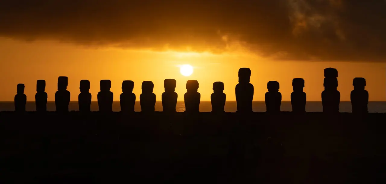 Amanecer en Tongariki Rapa Nui